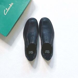 Clarks Collection Men’s Sherwin Time Black Tumbled Leather SlipOn Loafer Shoes 9